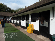 NH051025-84 - Nicky Henderson Stable Visit